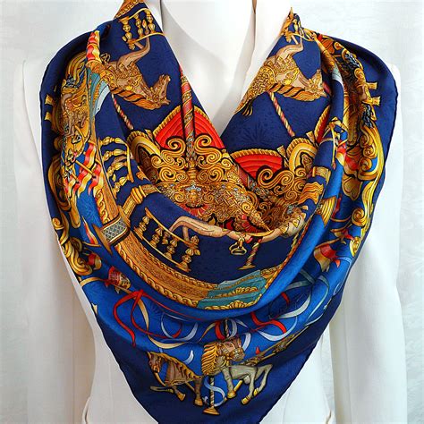 where cani get hermes look scarves in paris|Hermes scarf price list.